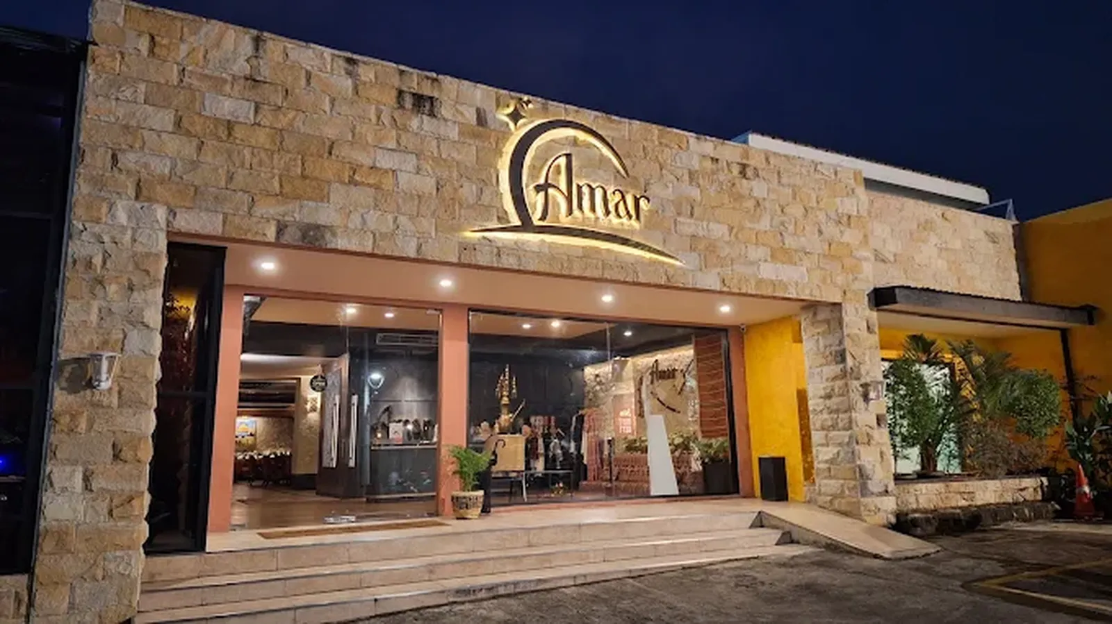مطاعم حلال في بونشاك وباندونغ